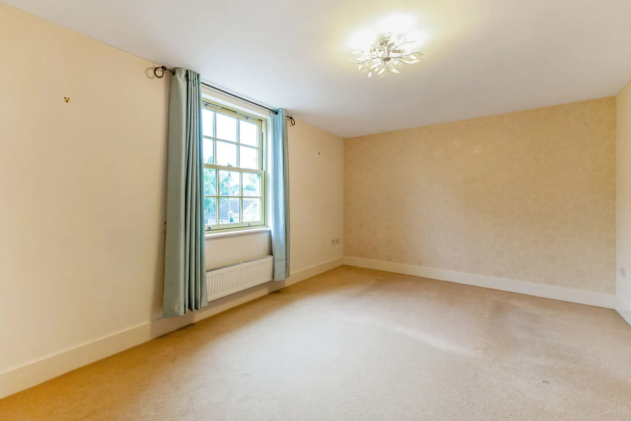 Bingham Close, Cirencester, GL7, photo 7