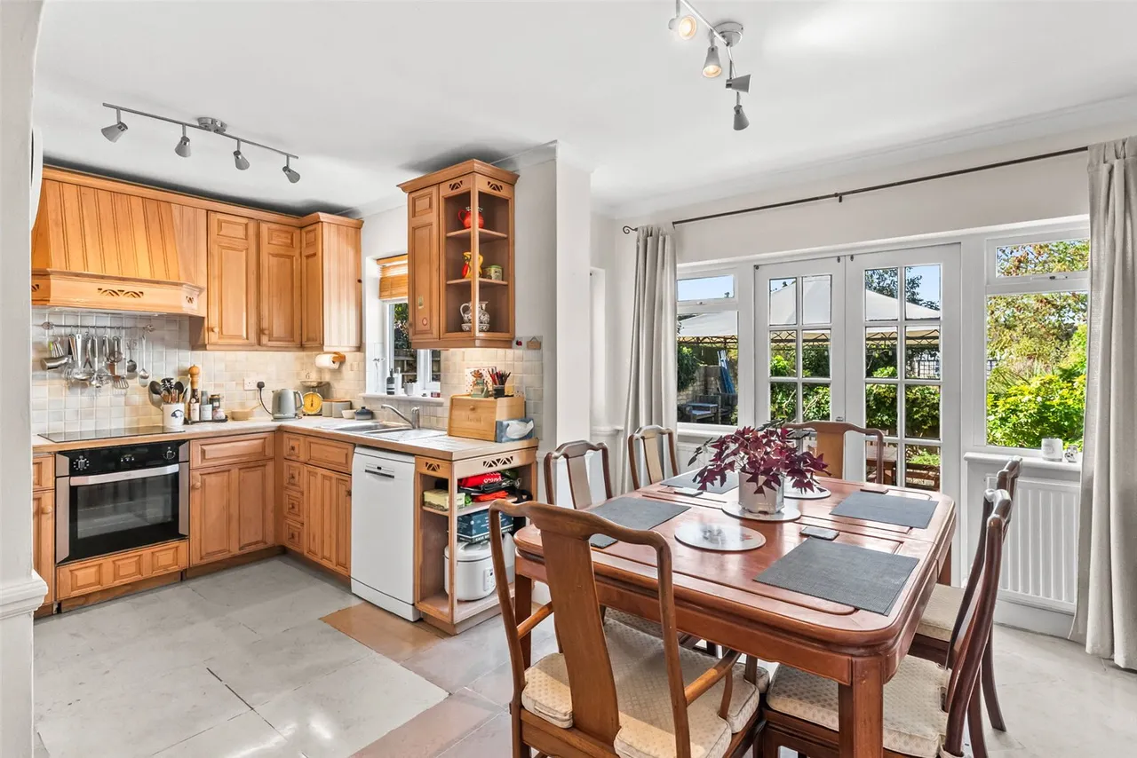 Hatherop Road, Hampton, TW12, photo 6