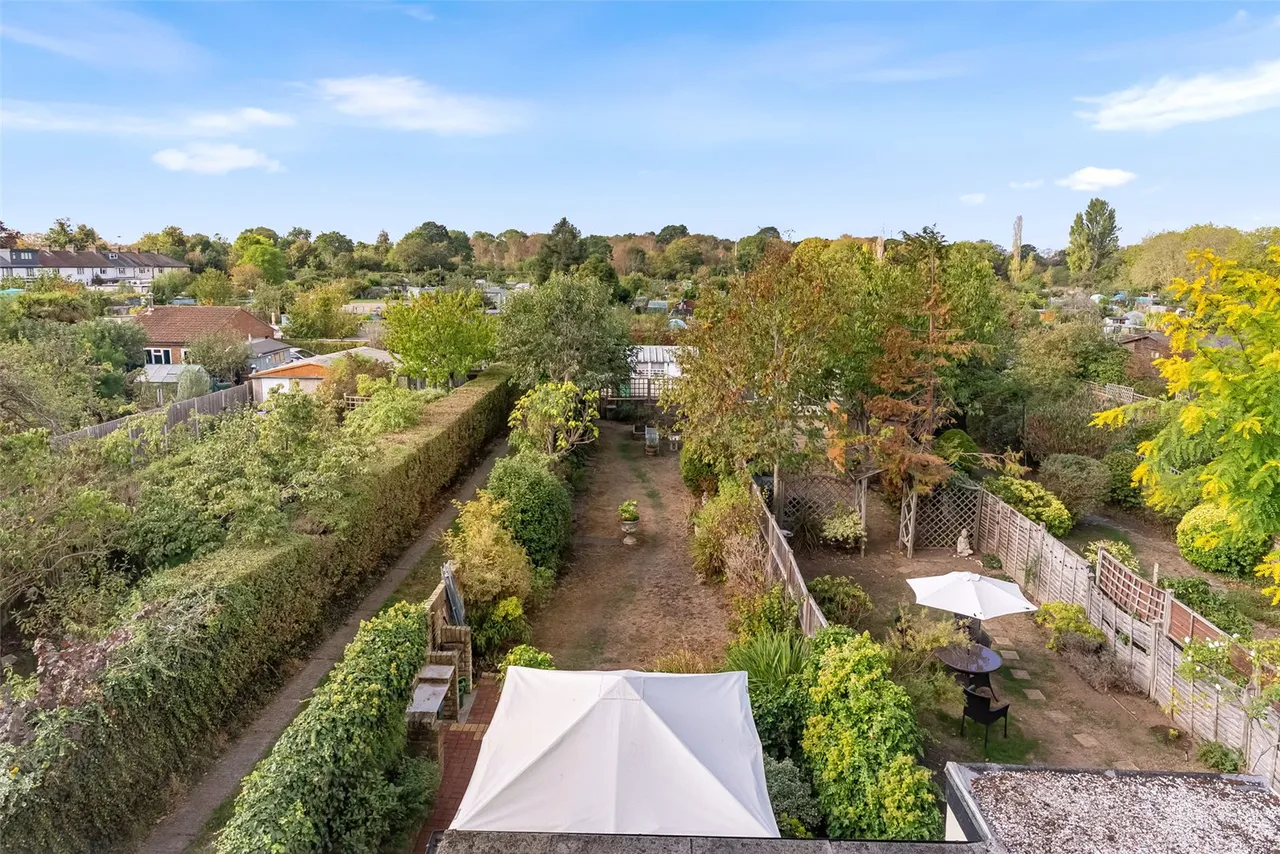 Hatherop Road, Hampton, TW12, photo 14