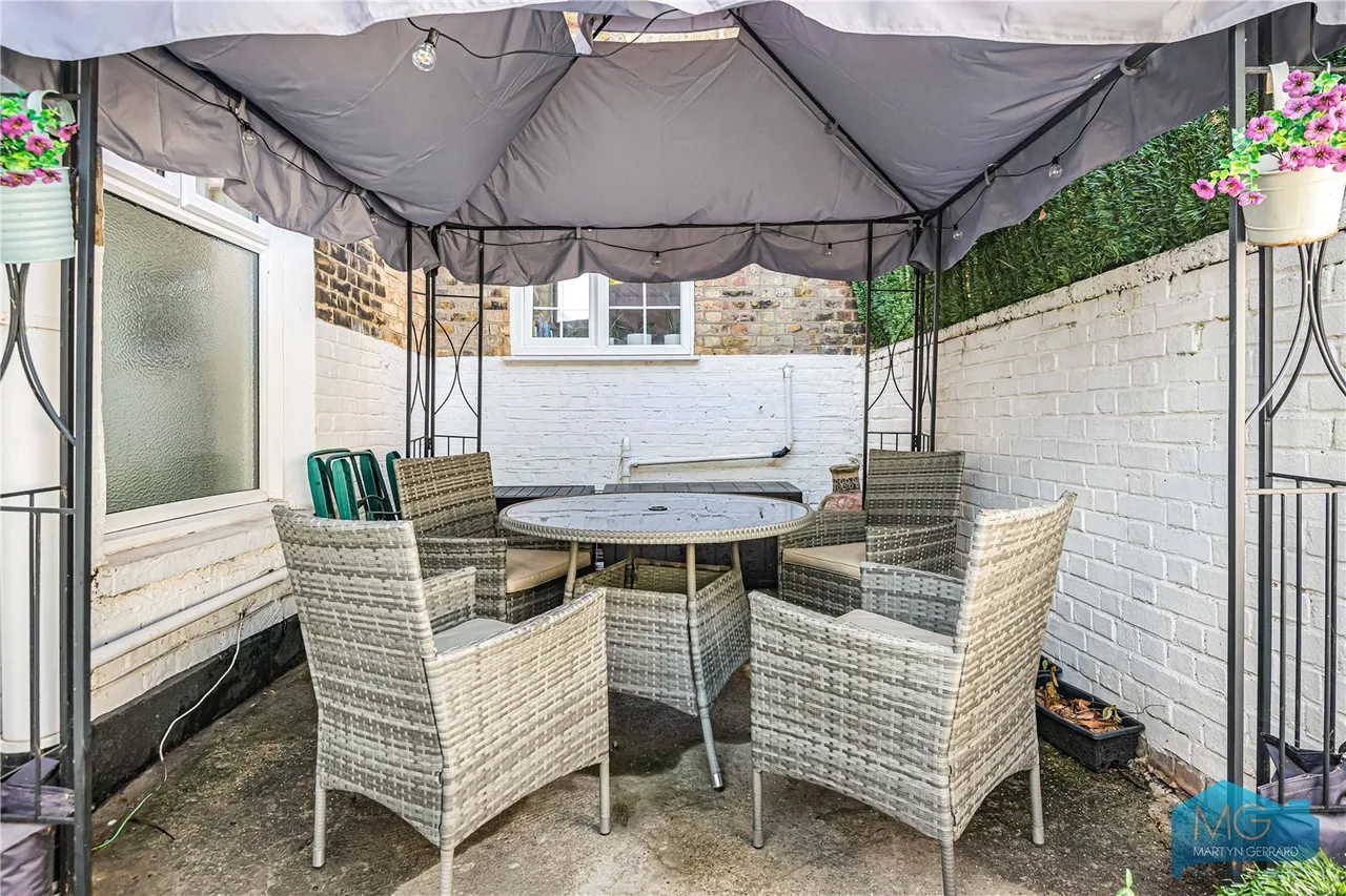 Bellevue Road, Friern Barnet, N11, photo 14