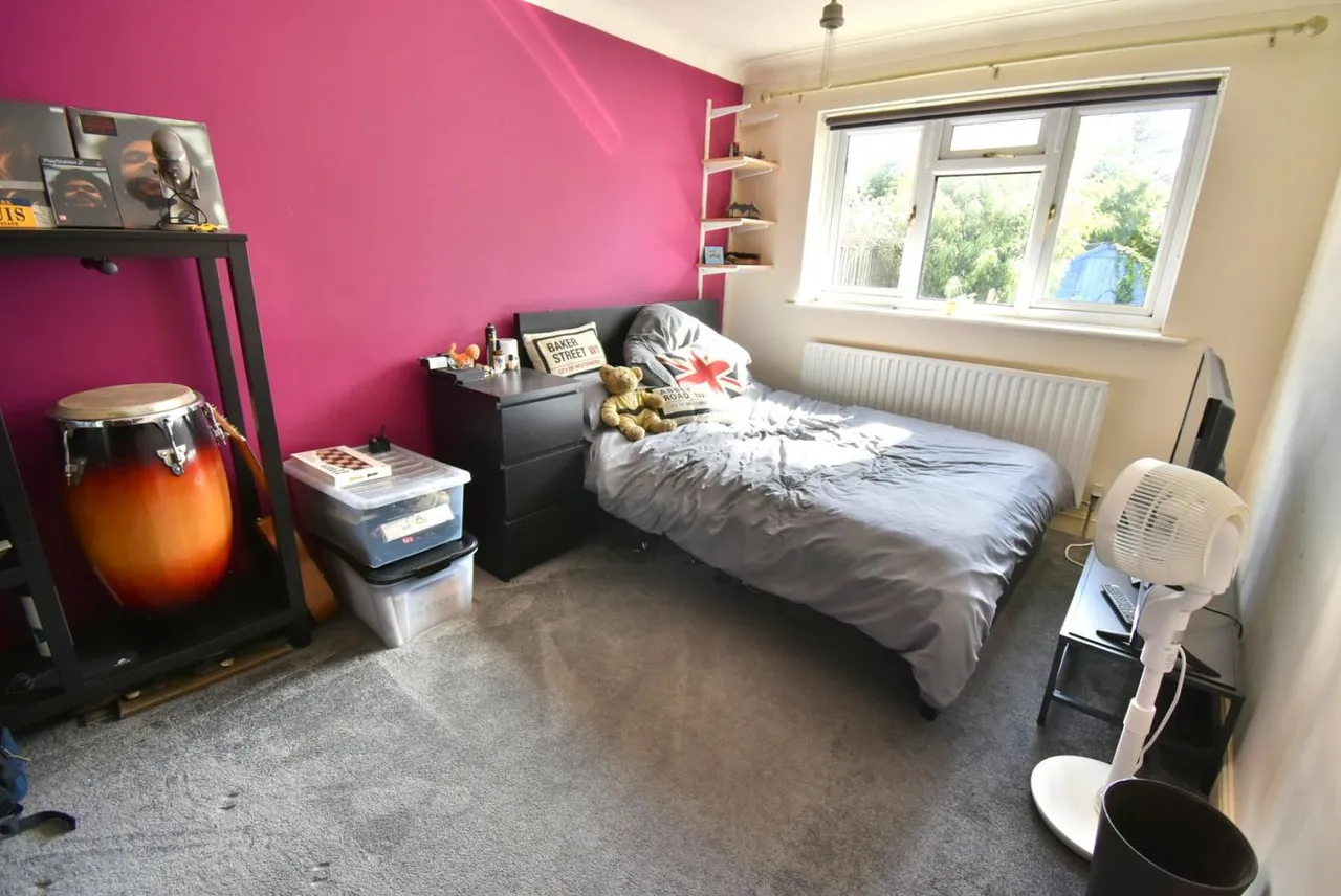 Bear Cross Avenue, BH11, photo 15