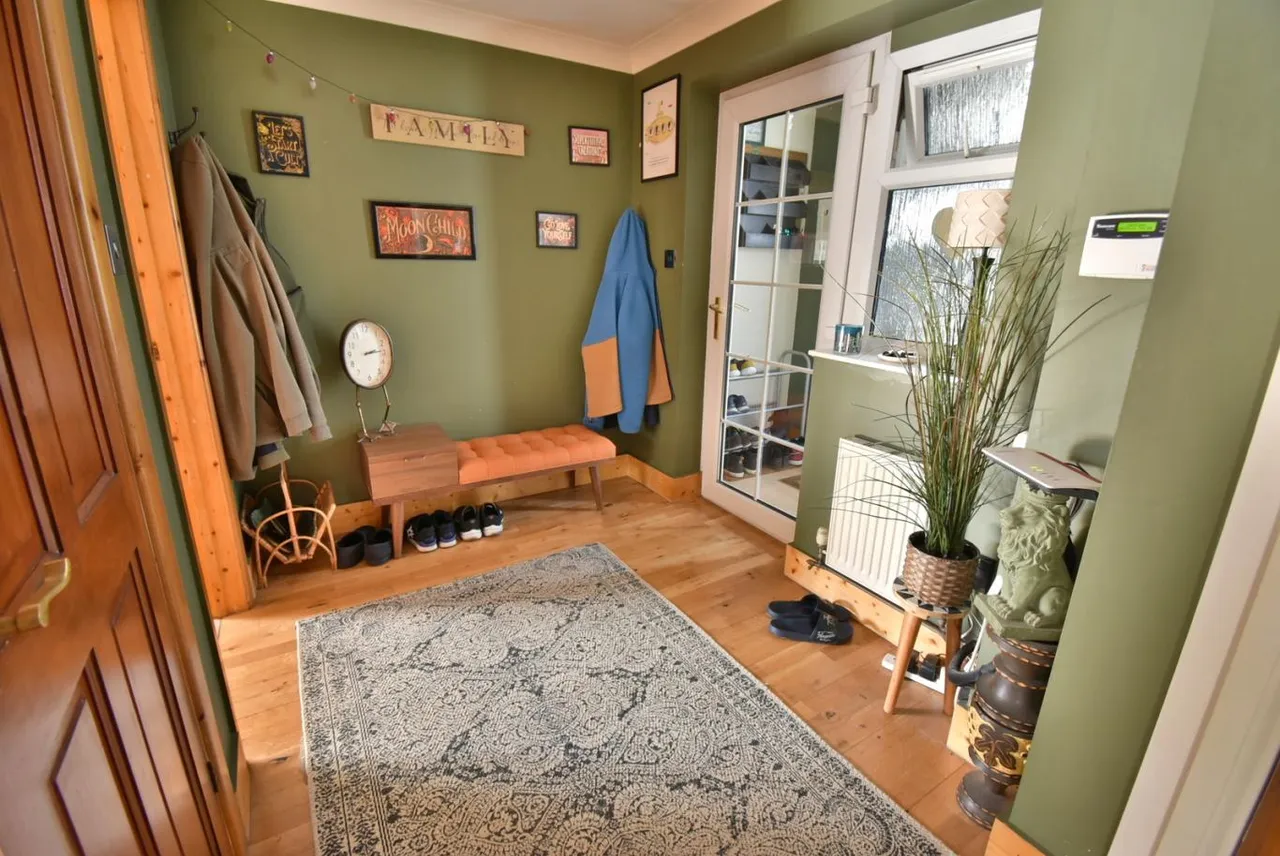 Bear Cross Avenue, BH11, photo 17