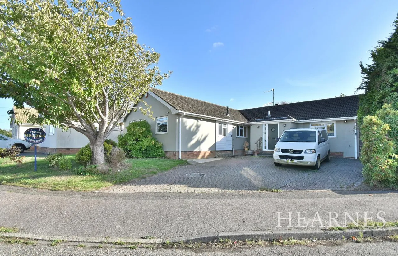 4 bed house for sale, Bear Cross Avenue, BH11