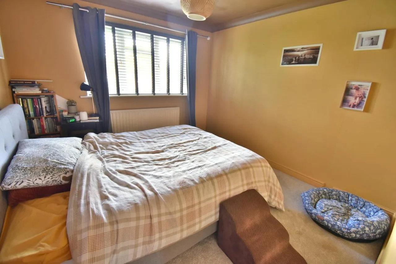 Bear Cross Avenue, BH11, photo 13
