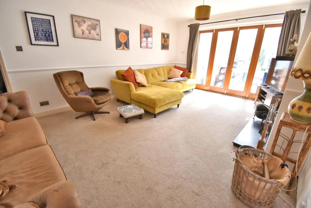 Bear Cross Avenue, BH11, photo 11