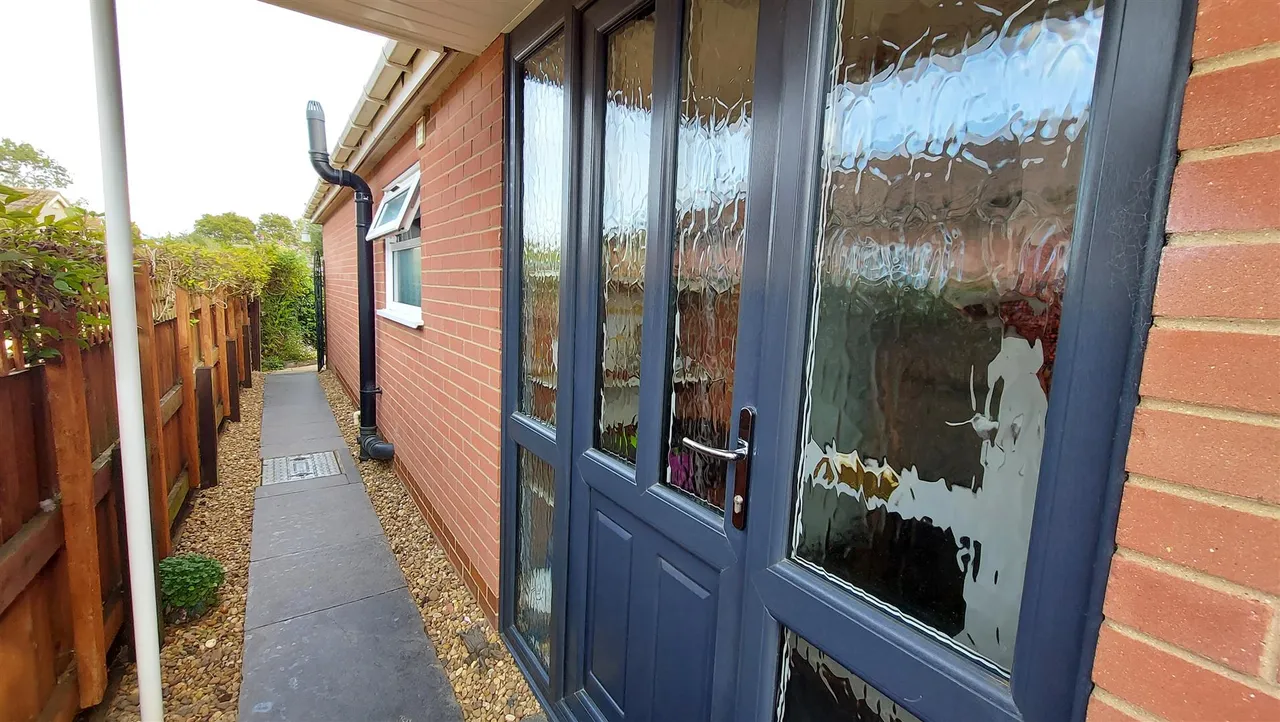 Crown Lane, Thurlby, photo 23