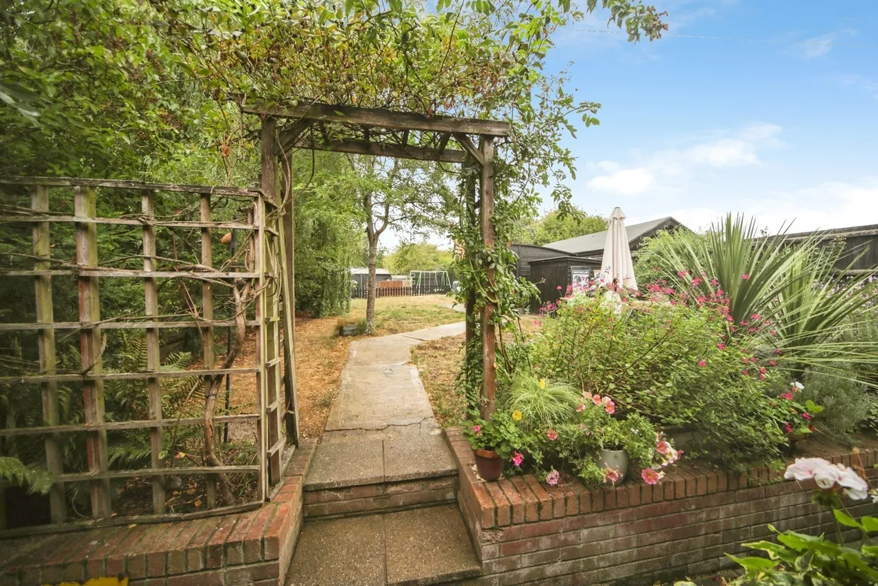 Pains Hill, STOWMARKET, Suffolk, IP14, photo 6