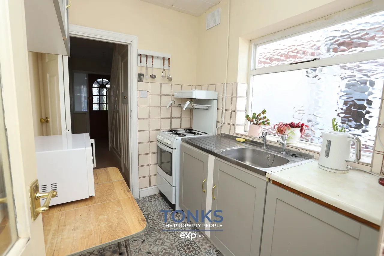 Highbury Avenue, Rowley Regis, B65, photo 5