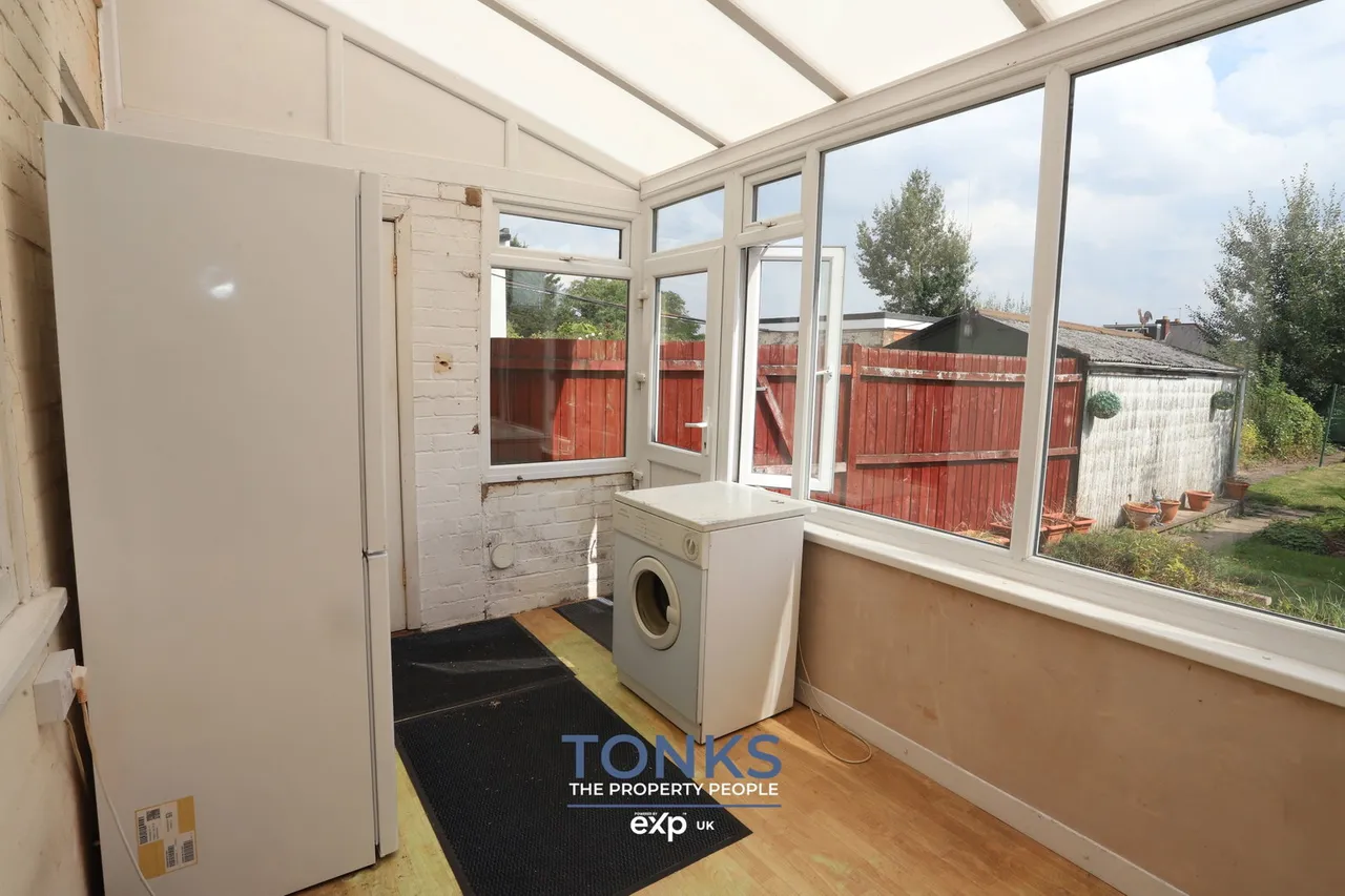 Highbury Avenue, Rowley Regis, B65, photo 6