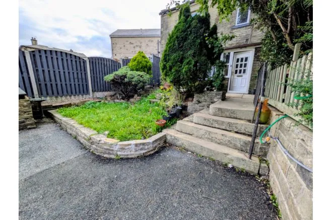 Halifax Road, Bradford, BD13, photo 21