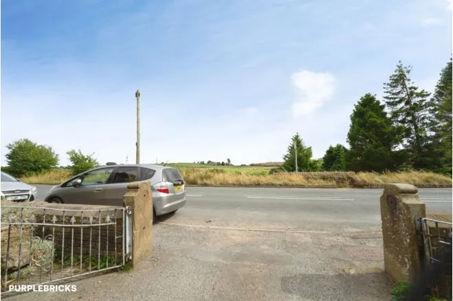 Halifax Road, Bradford, BD13, photo 17