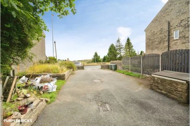 Halifax Road, Bradford, BD13, photo 18