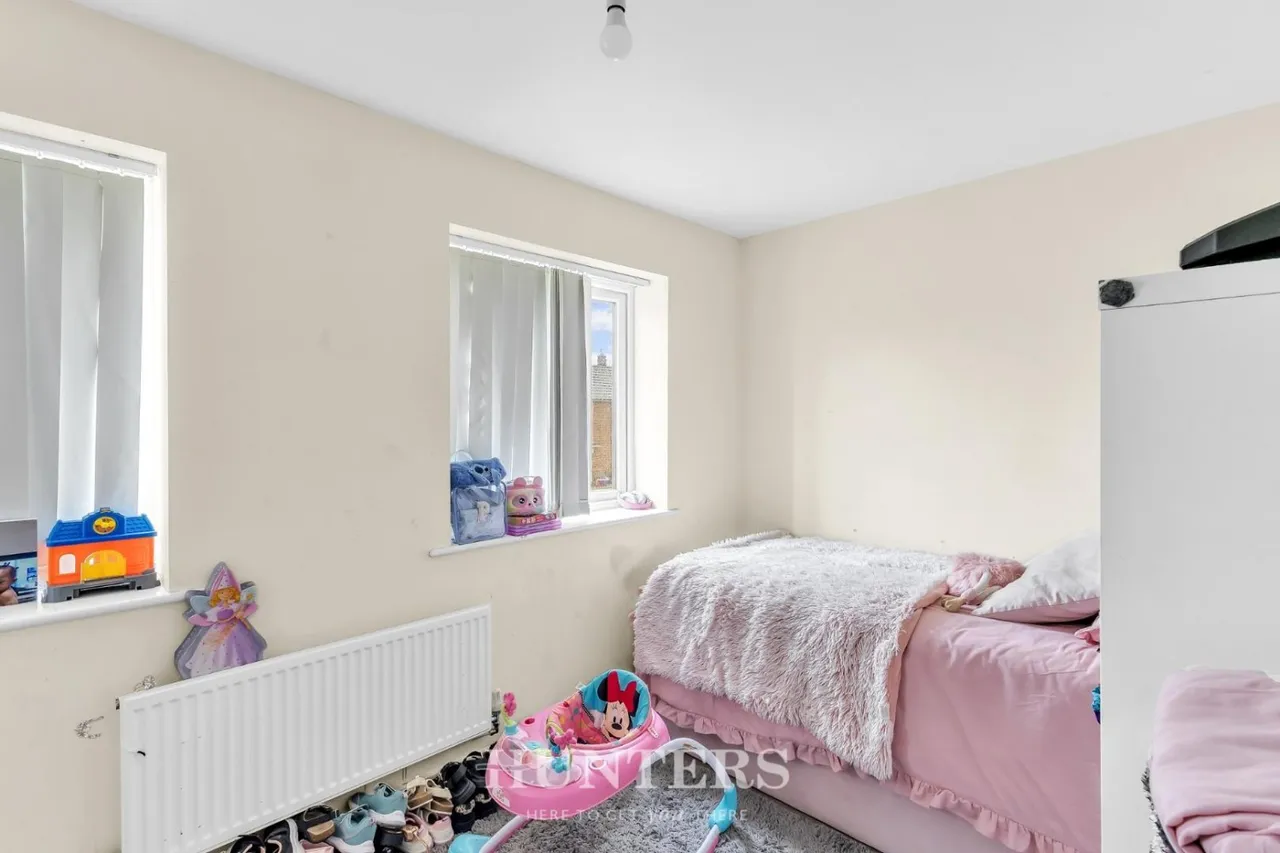 Windermere Road, Middleton, M24, photo 12