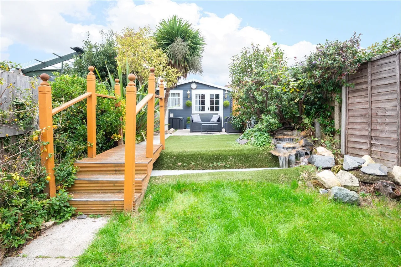 Fulwell Park Avenue, Twickenham, TW2, photo 17