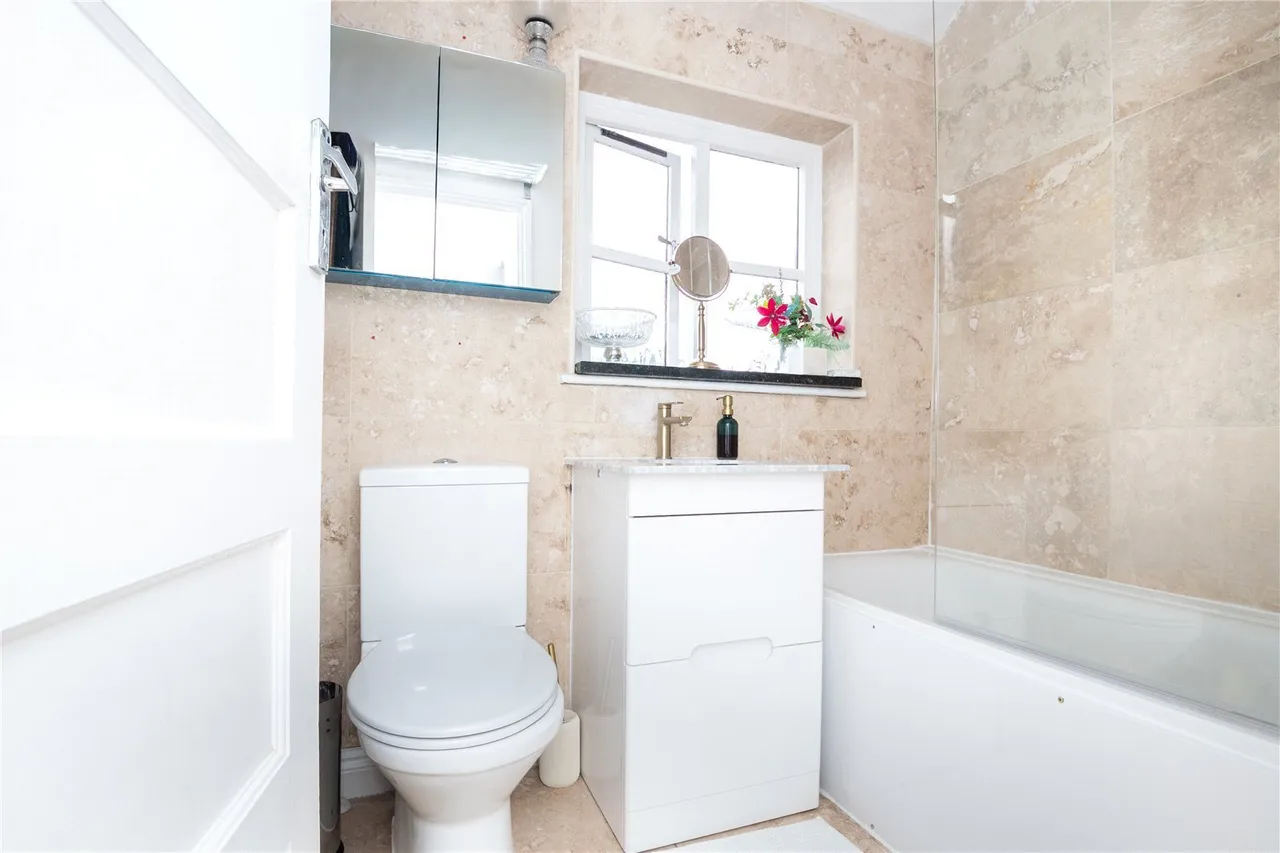 Fulwell Park Avenue, Twickenham, TW2, photo 8