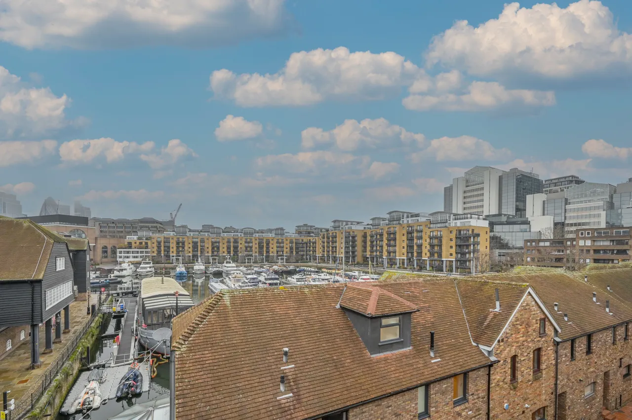 58 Burr Close, London, photo 8