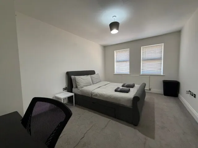 Kensington Court, Luton, Beds, photo 3