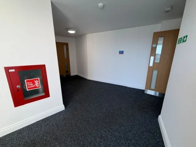 Kensington Court, Luton, Beds, photo 8