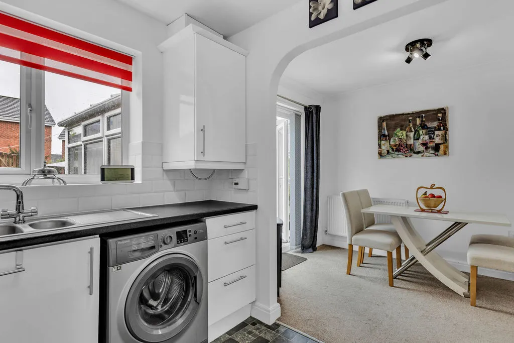 Repton Close, Bacup OL13 9TF, photo 6