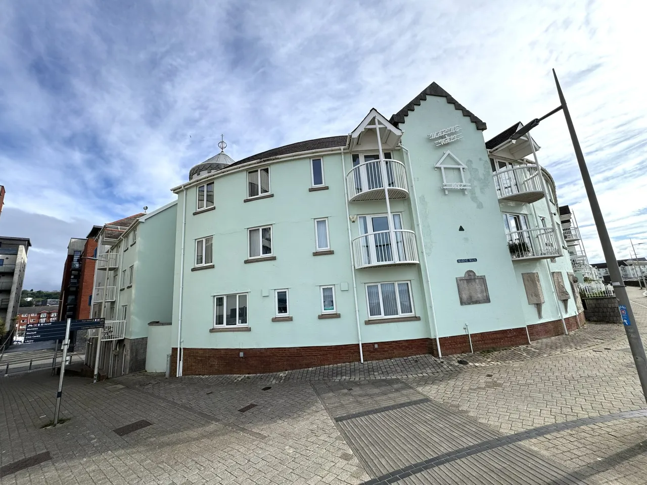 1 bed flat for sale — Camona Drive, Maritime Quarter, Swansea, SA1 1YJ