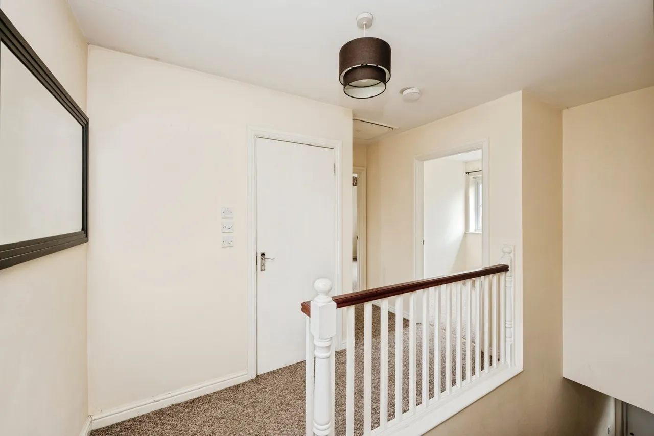 Six Mills Avenue, Gorseinon, SA4, photo 5
