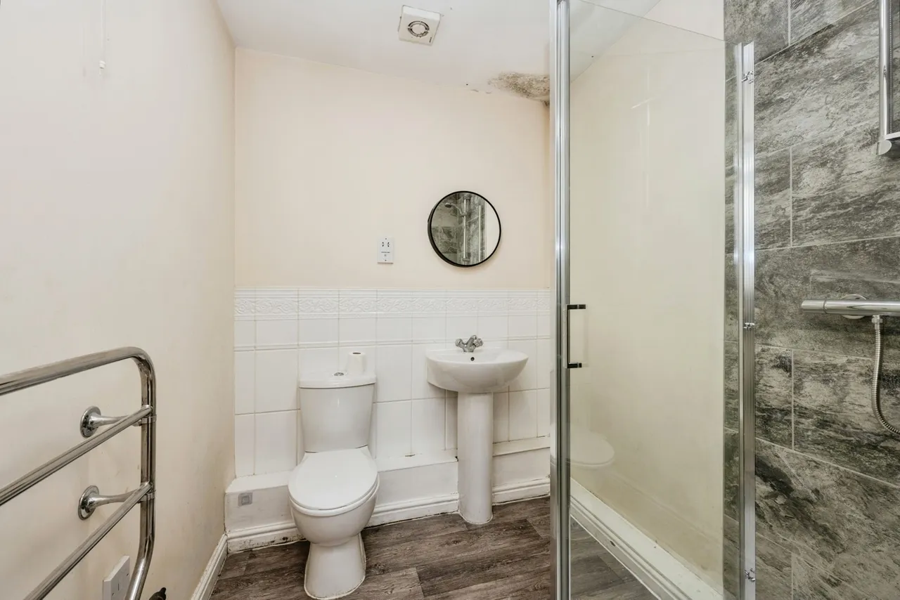 Six Mills Avenue, Gorseinon, SA4, photo 13