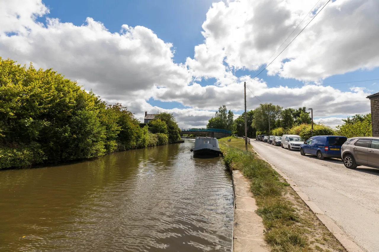 Canal Bank, Appley Bridge, WN6, photo 19