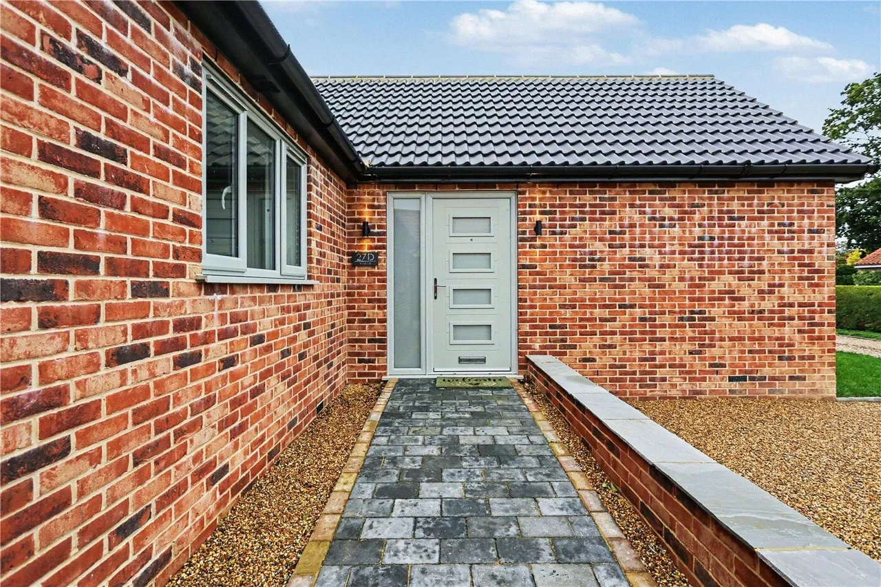 The Street, North Lopham, IP22, photo 2