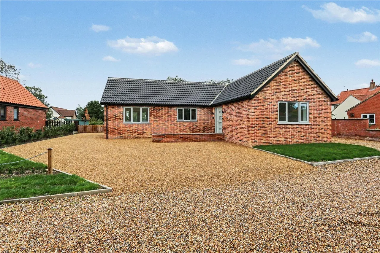 3 bed house for sale, The Street, North Lopham, IP22