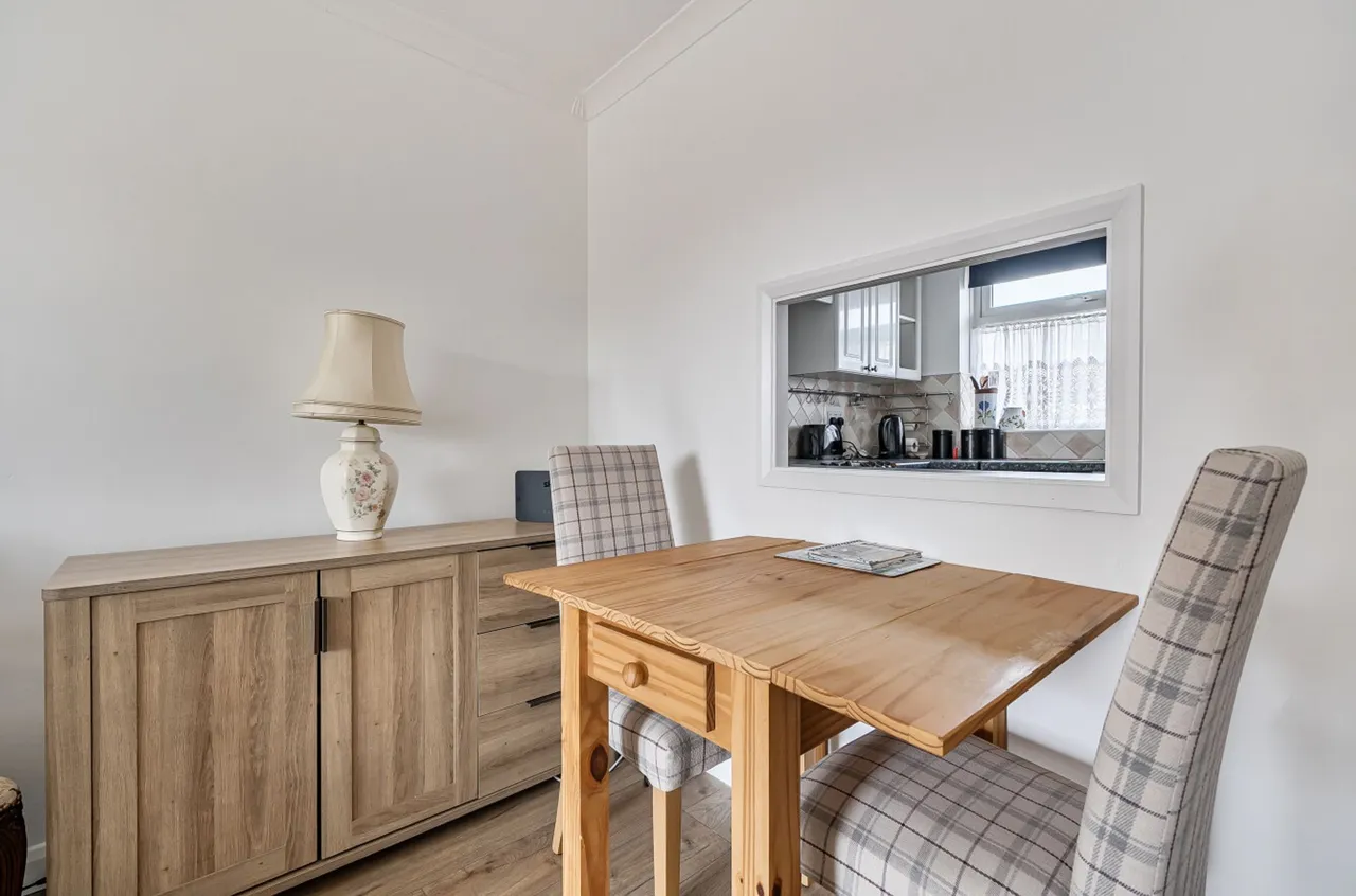 Gainsborough Drive, Selsey, PO20, photo 8