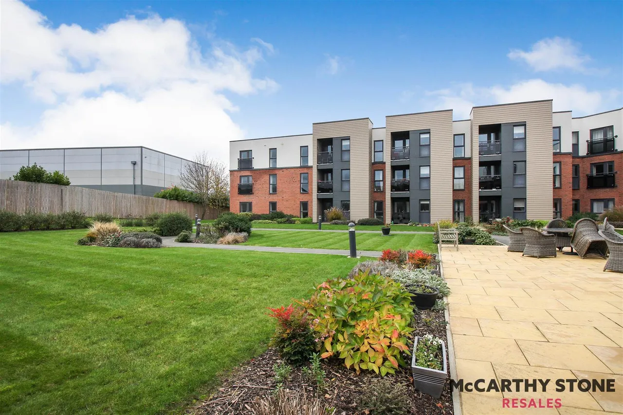 2 bed house for sale, Trimbush Way, Market Harborough, LE16