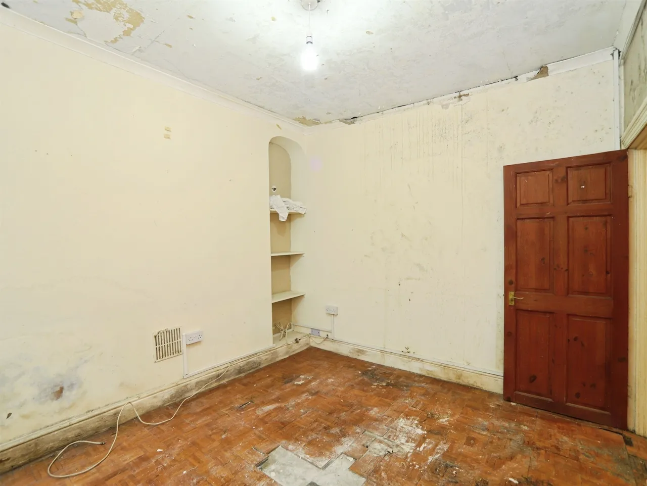 St. Michaels Avenue, Pontypridd, CF37, photo 6