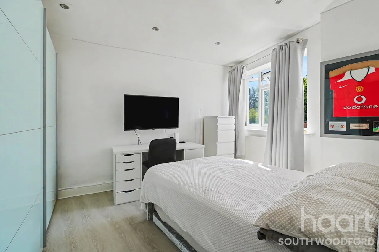 Wynndale Road, London, E18, photo 10