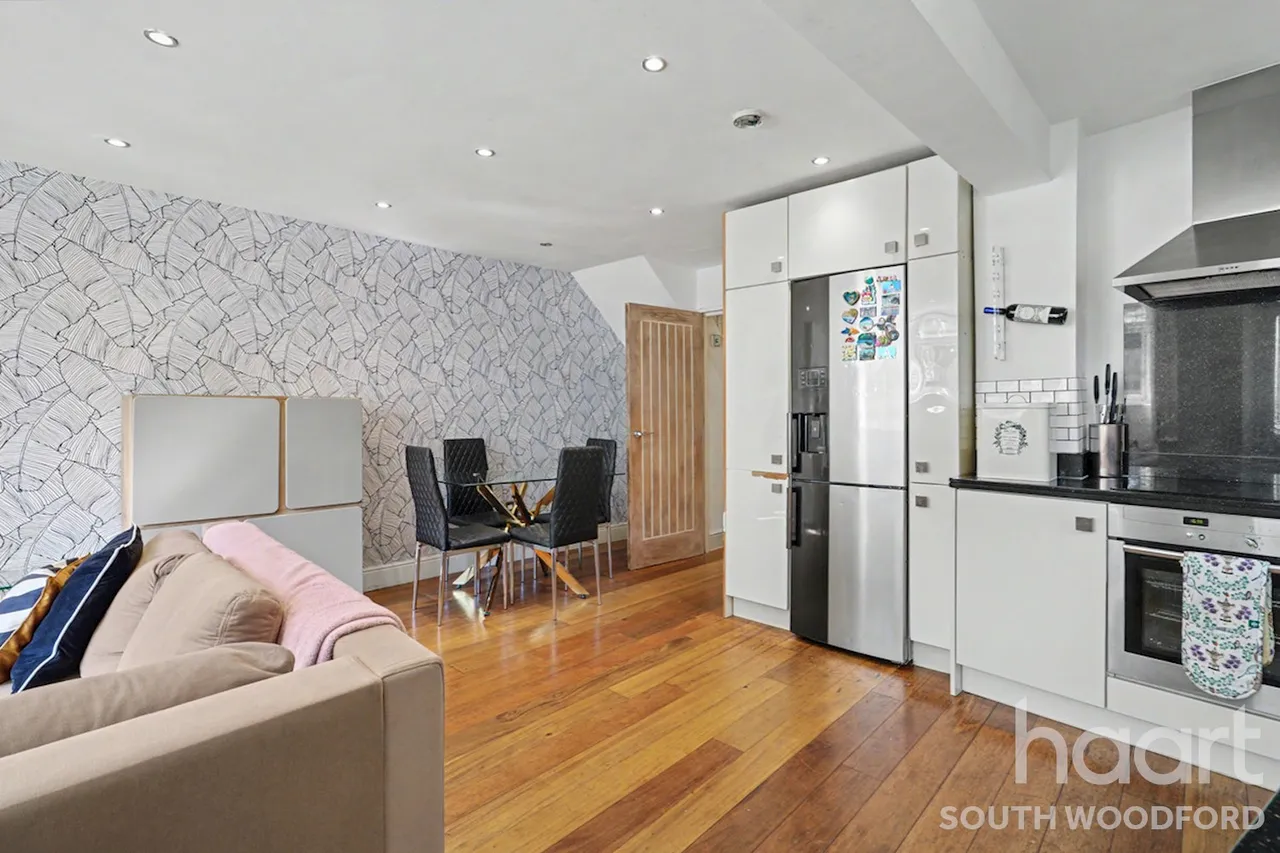 Wynndale Road, London, E18, photo 7
