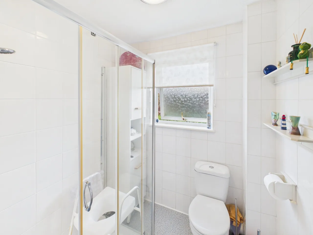 Semer Close, Combs Ford, photo 2