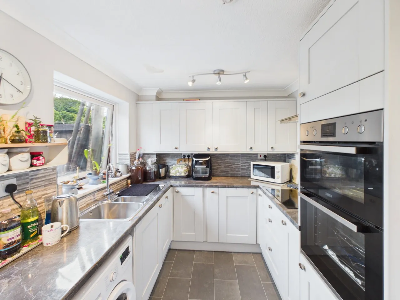 Semer Close, Combs Ford, photo 5