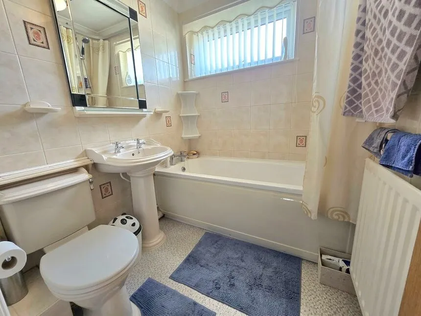 Joseph Luckman Road, Bedworth, CV12, photo 8