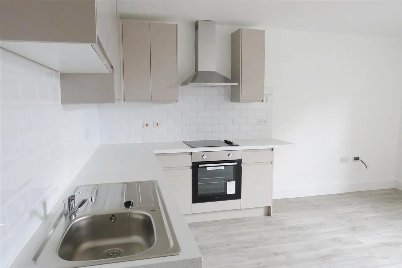 College Place, SOUTHAMPTON, photo 3