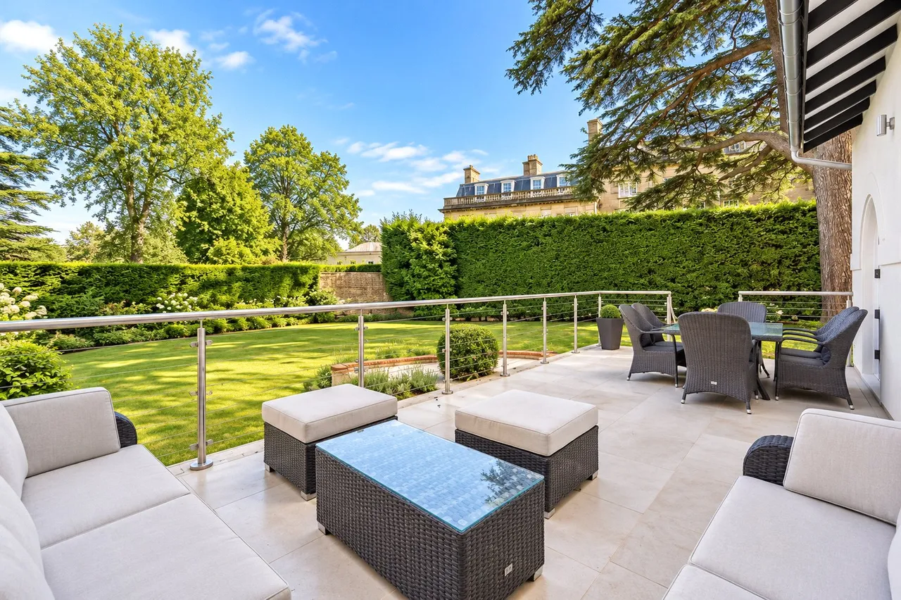 Ottershaw Park, Ottershaw, KT16, photo 14