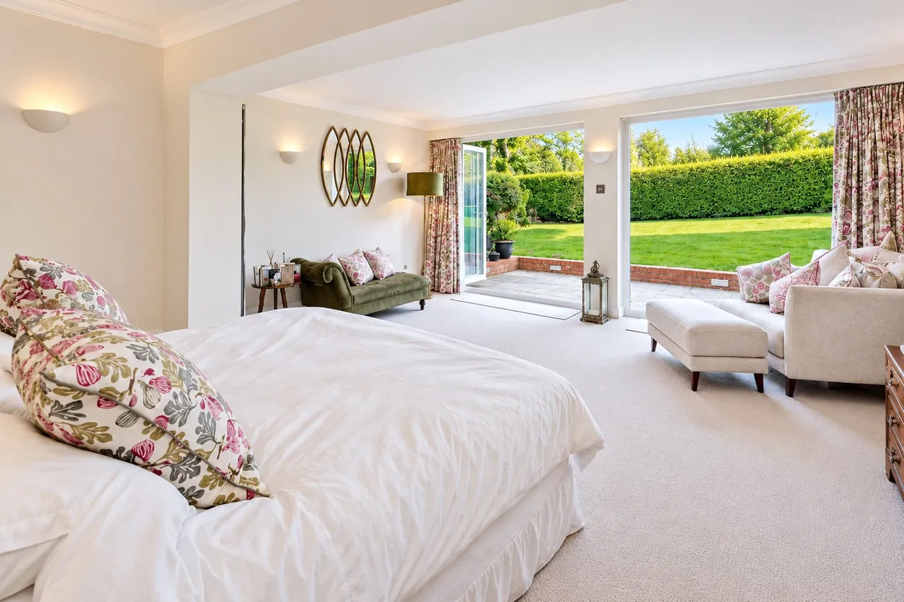 Ottershaw Park, Ottershaw, KT16, photo 10