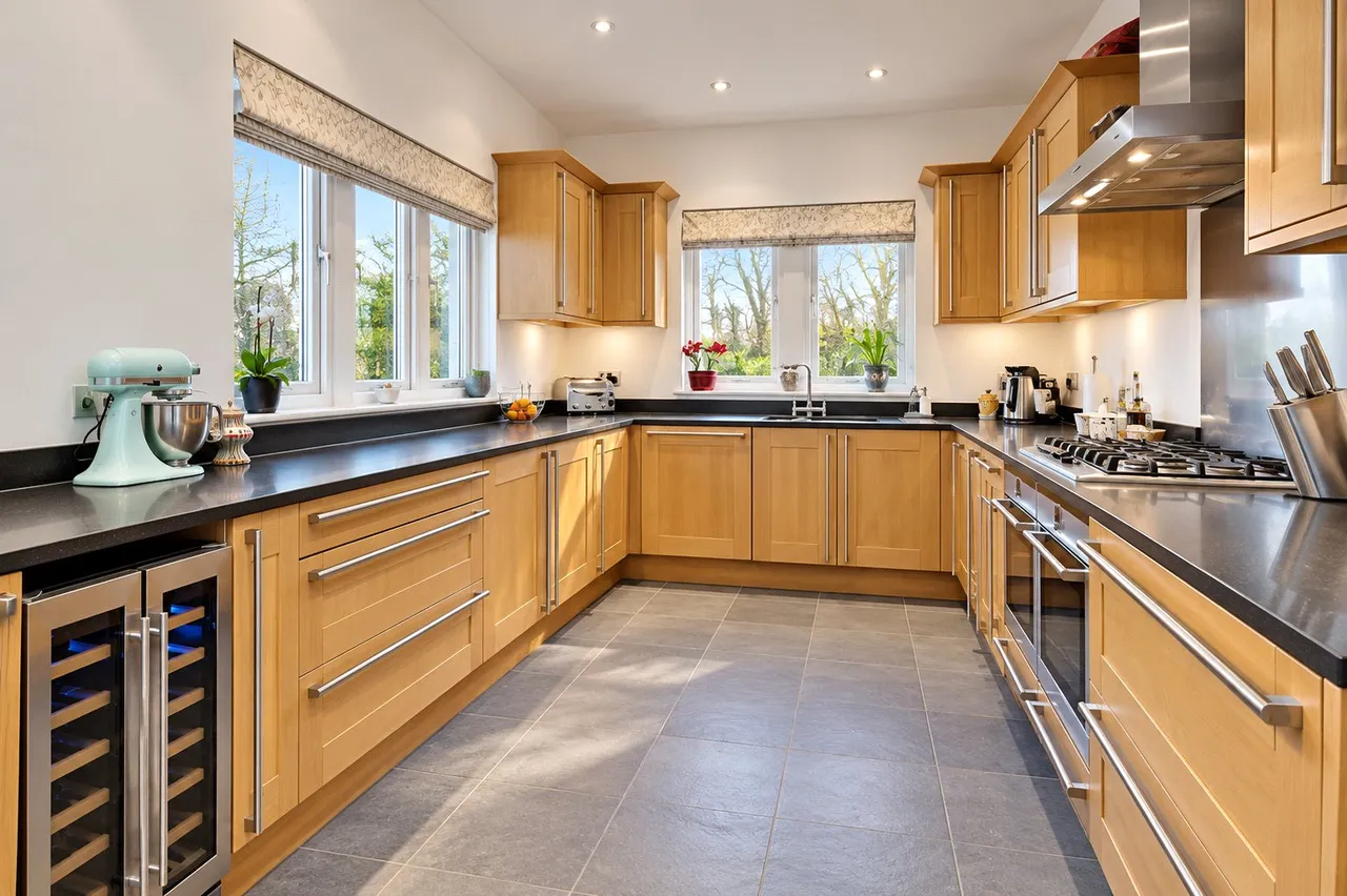 Ottershaw Park, Ottershaw, KT16, photo 8