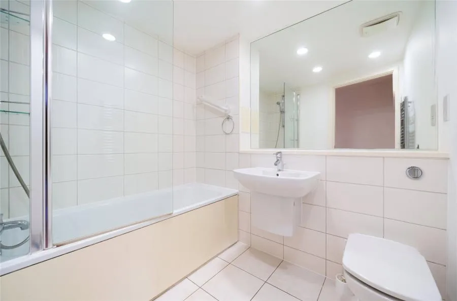 Southwell Park Road, Camberley, GU15, photo 8