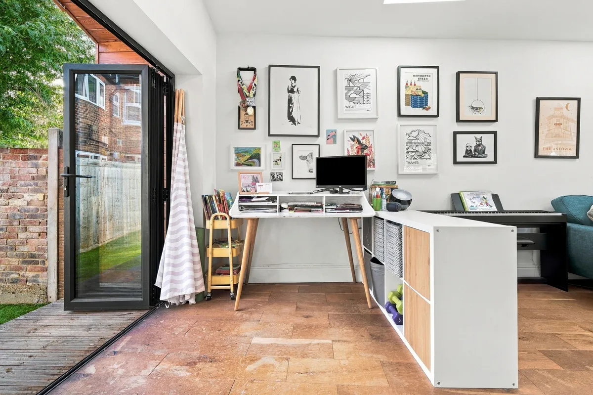 York Hill, Loughton, IG10, photo 15
