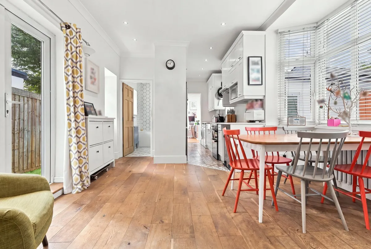 York Hill, Loughton, IG10, photo 7