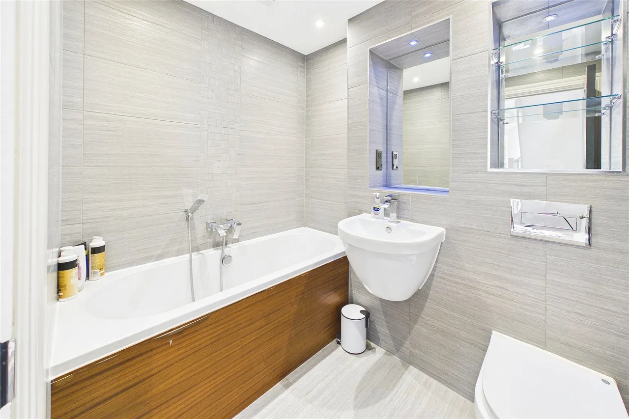 Grange Road, Horsell, GU21, photo 14