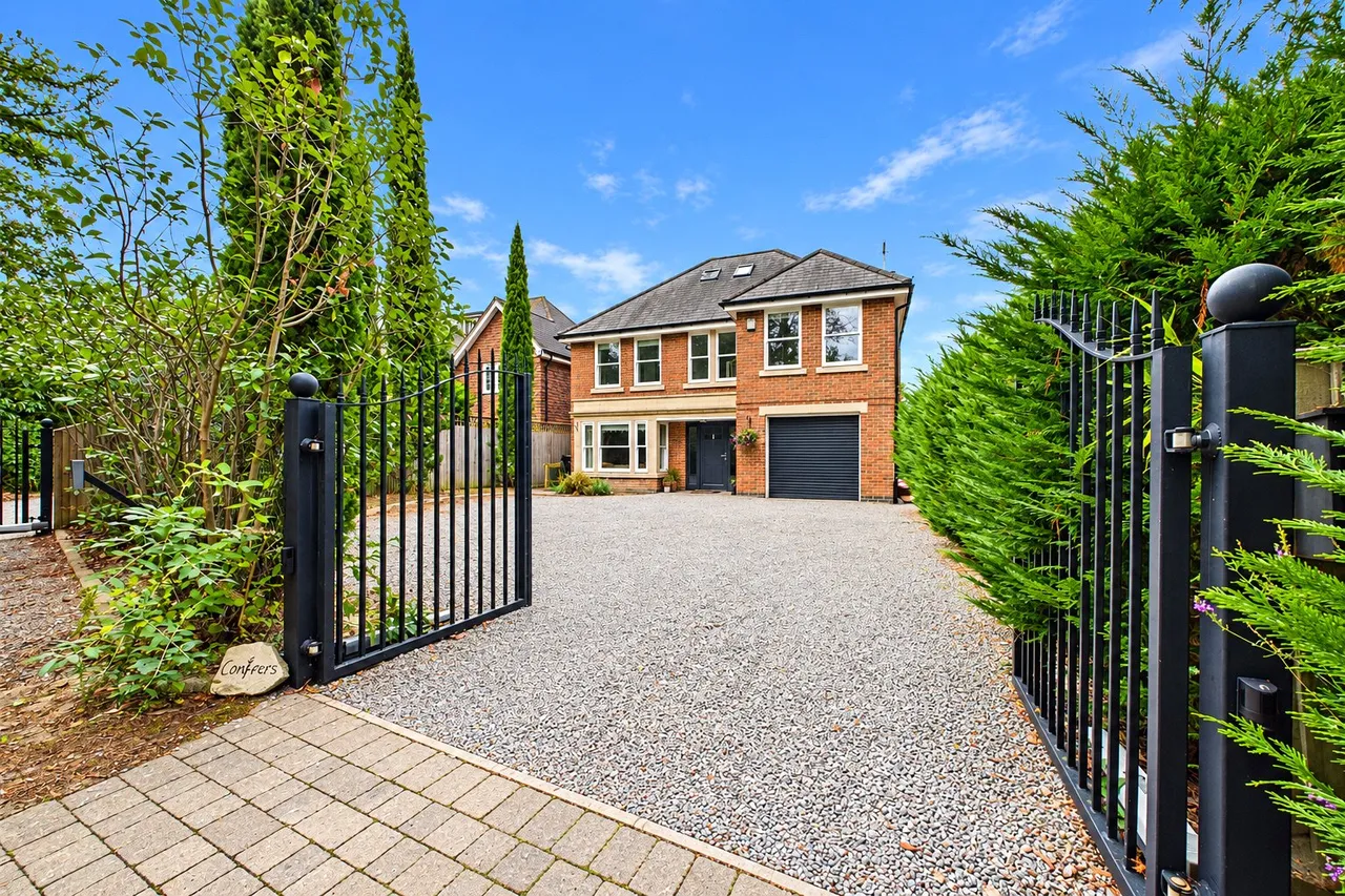5 bed house for sale, Grange Road, Horsell, GU21