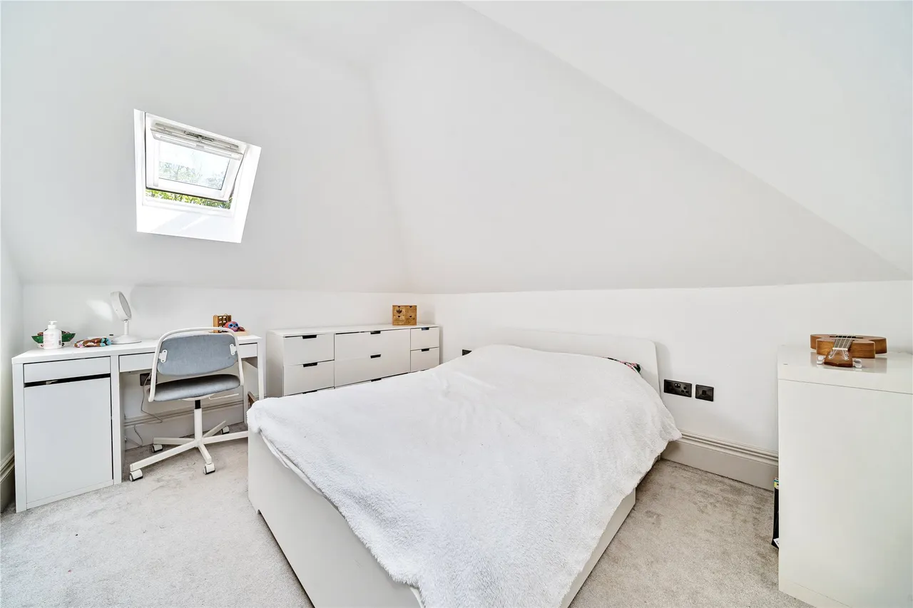 Grange Road, Horsell, GU21, photo 10