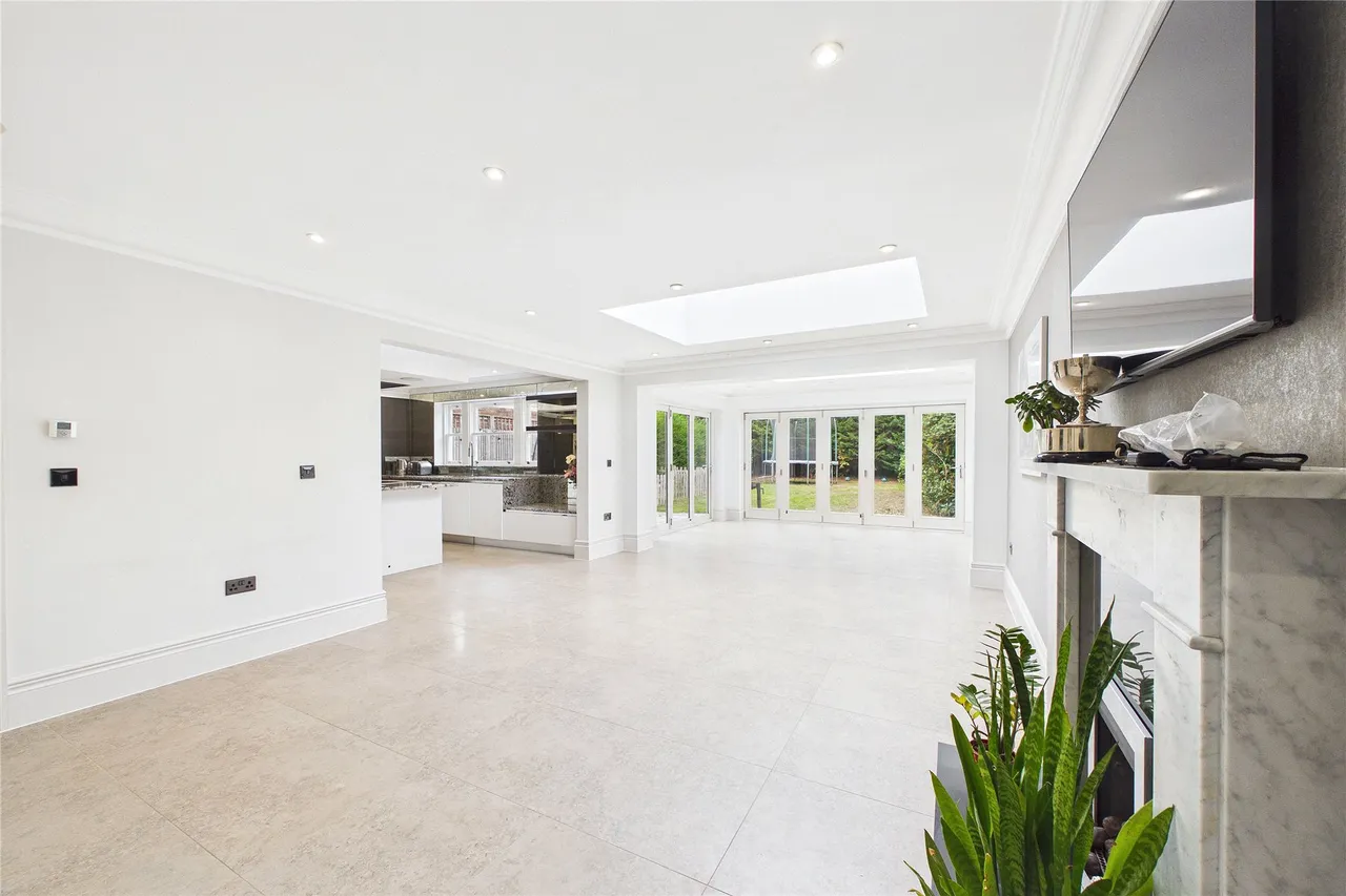Grange Road, Horsell, GU21, photo 5