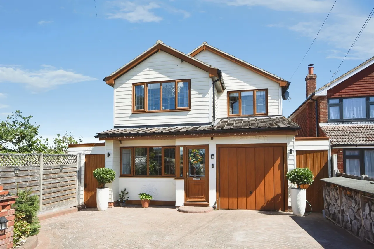 Belmont Avenue, Wickford, SS12, photo 2