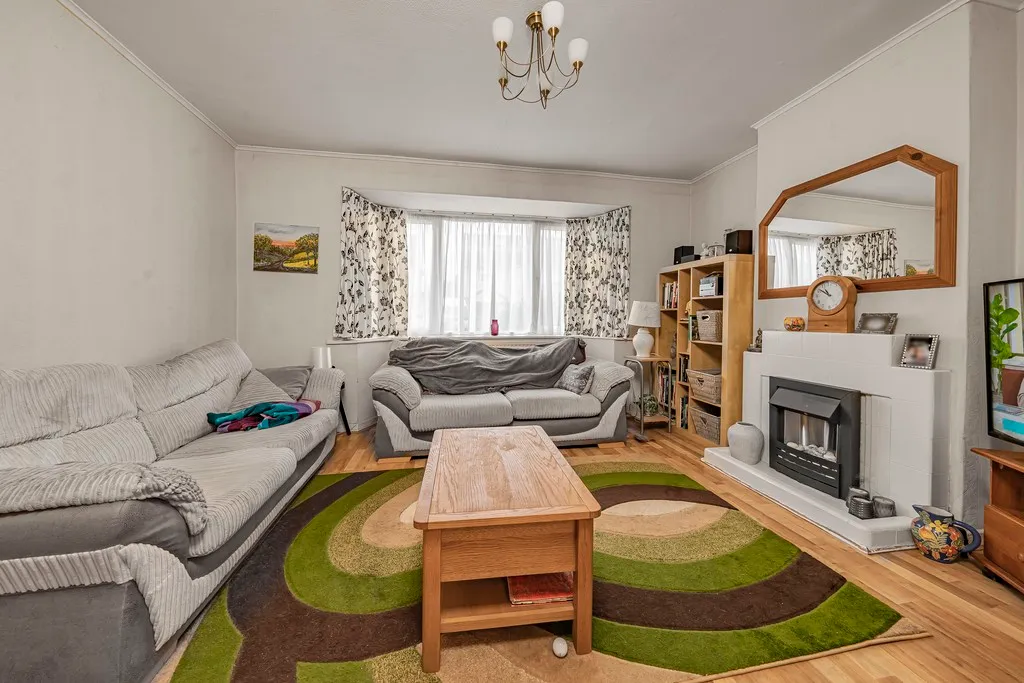Morello Avenue, Hillingdon, UB8, photo 4